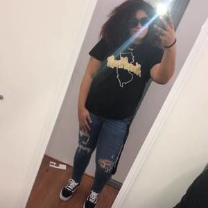 Meet your Posher, Kayla